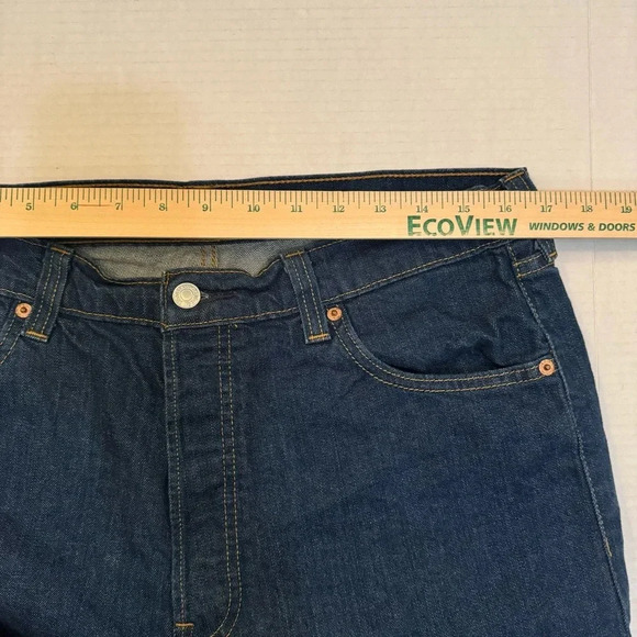 Levi’s 501 Button Fly Regular Straight Jeans - Picture 4 of 8